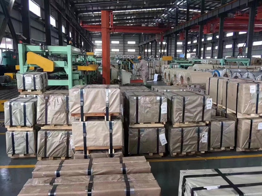 镀锌卷，加工、打包、展示