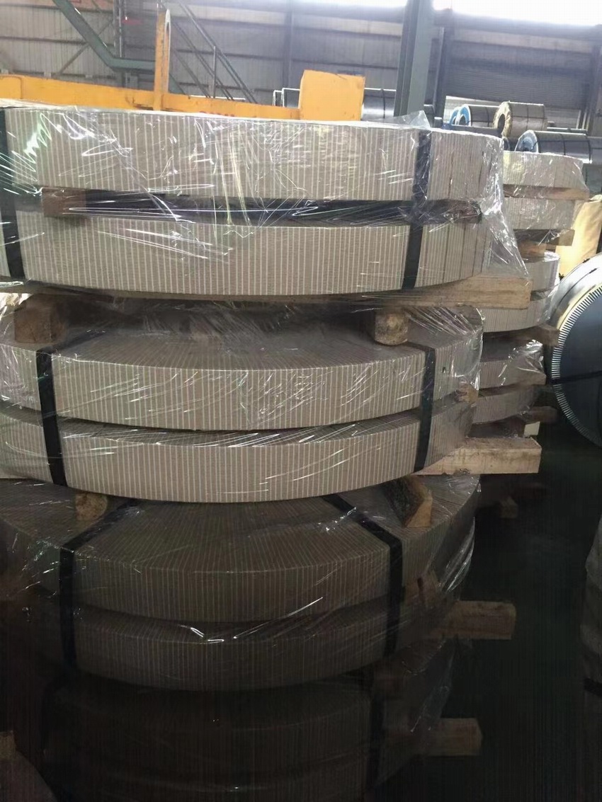 冷轧卷缠绕包装加木架展示